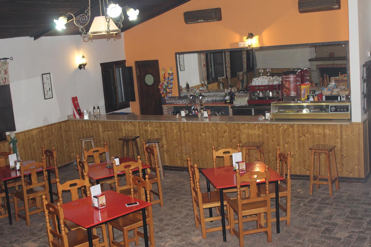Hotel Rural Puerta De Monfrague Villarreal de San Carlos Eksteriør billede